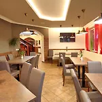 Bohemia 3*